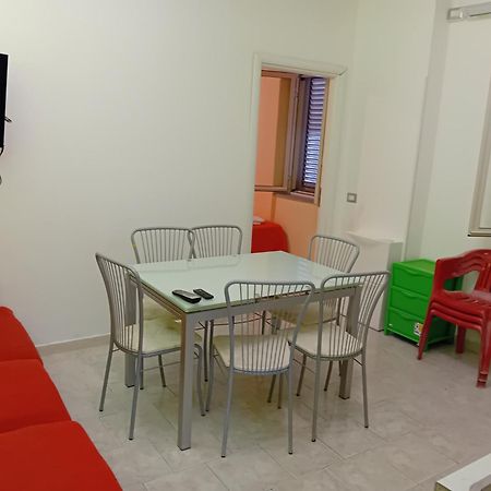 Casa Relax Lägenhet Vibo Valentia Marina Exteriör bild